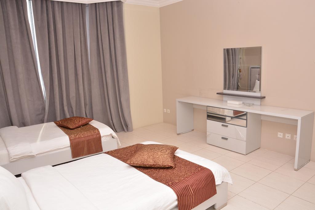 Janadriyah Suites 13 Nadinah Экстерьер фото