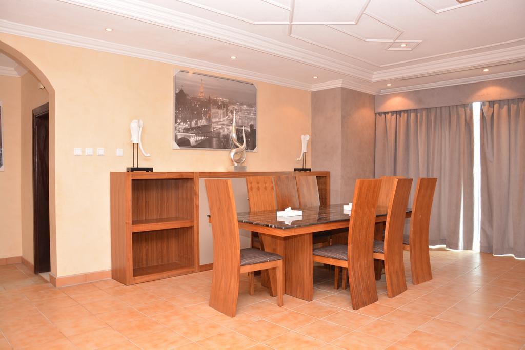 Janadriyah Suites 13 Nadinah Экстерьер фото