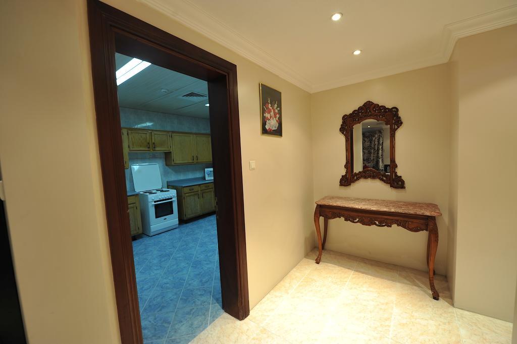 Janadriyah Suites 13 Nadinah Экстерьер фото